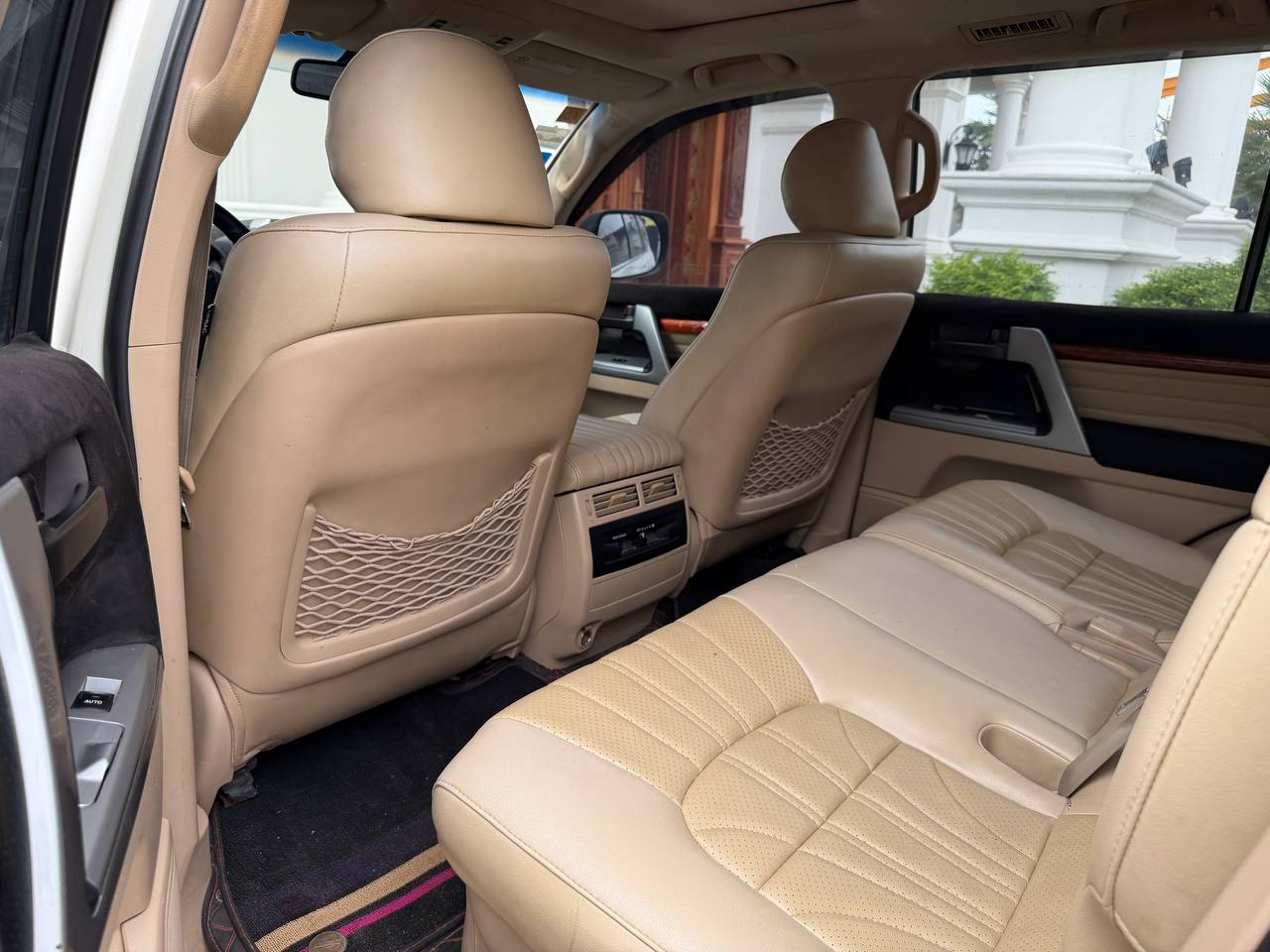 Land Cruiser 2011 upgraded 2021 