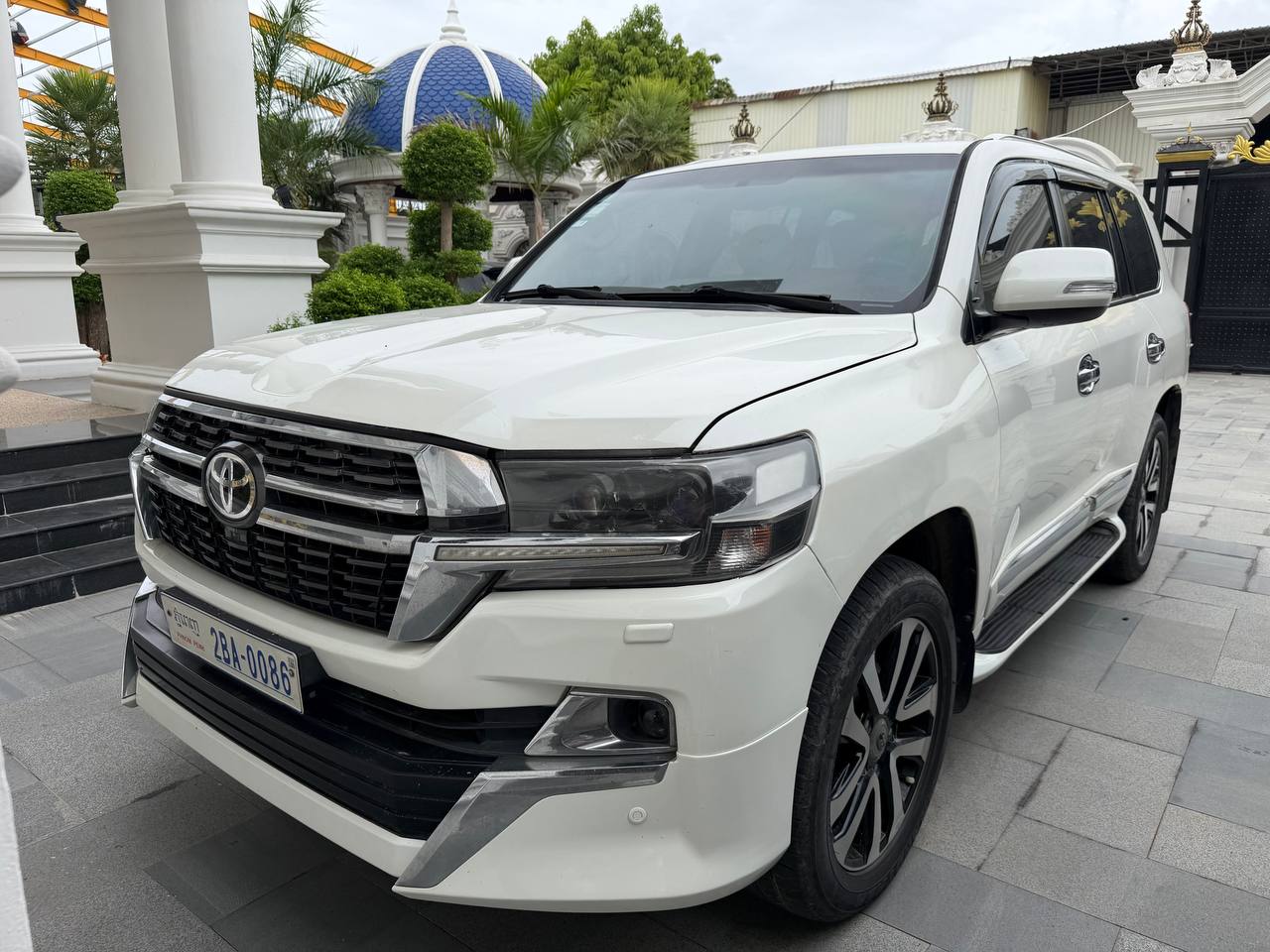 Land Cruiser 2011 upgraded 2021 