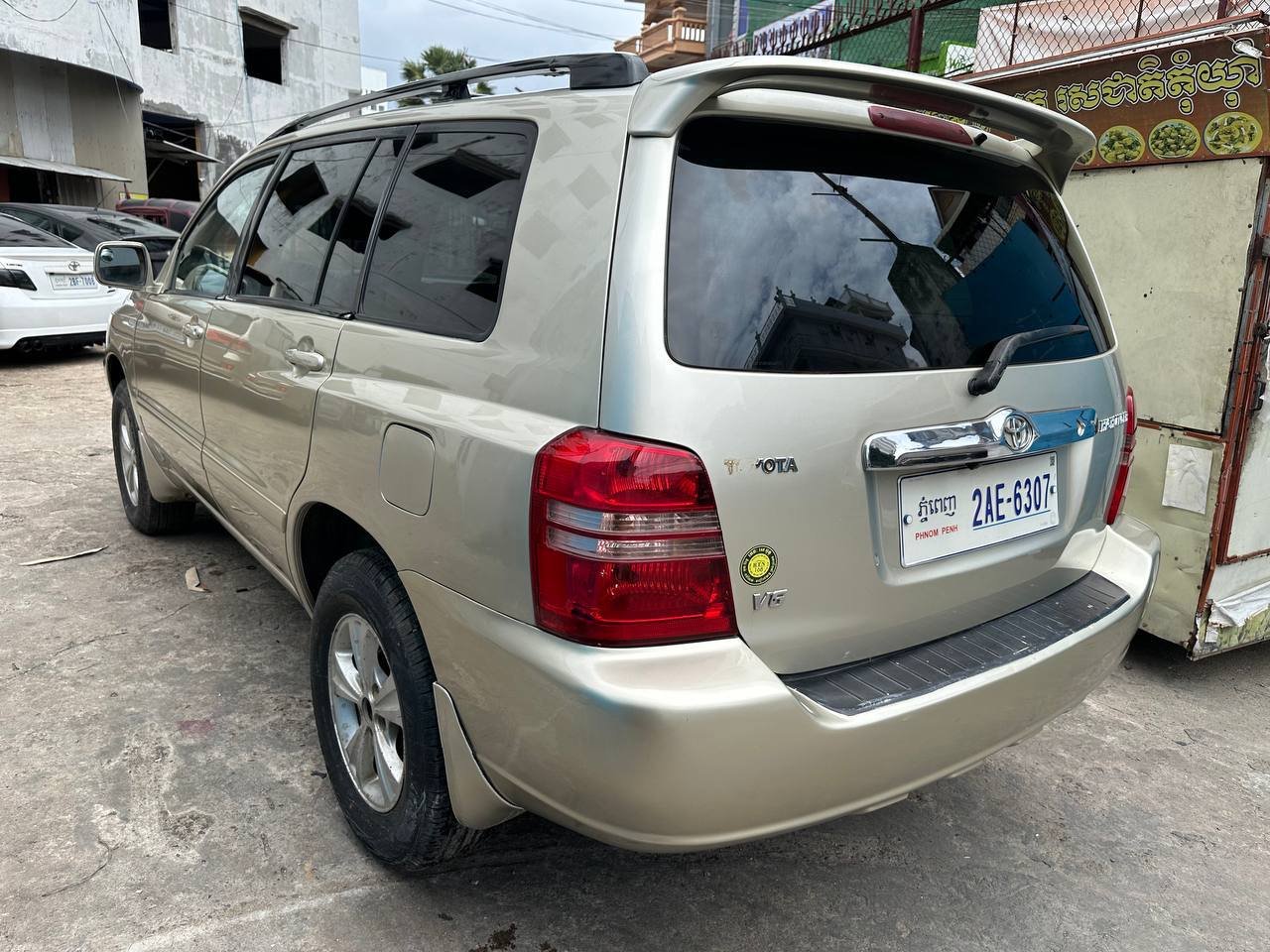 Toyota High Lander 01 V6 P1