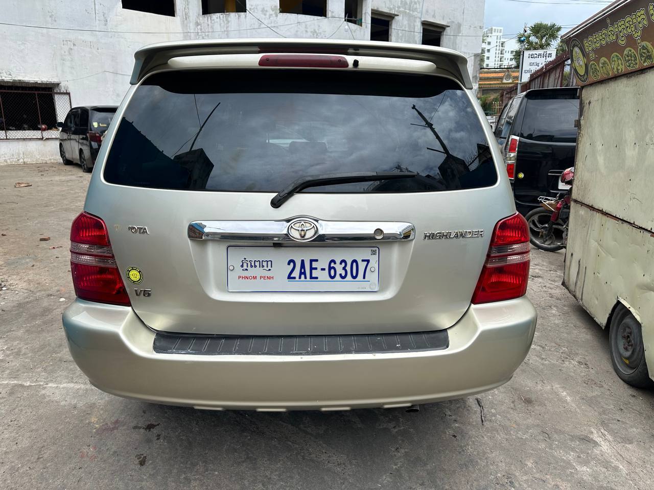Toyota High Lander 01 V6 P1