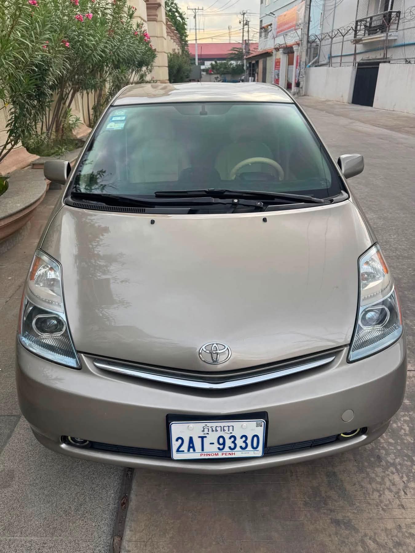 Toyota Prius ឆ្នាំ​2006 Full ទឹក​មាស​
