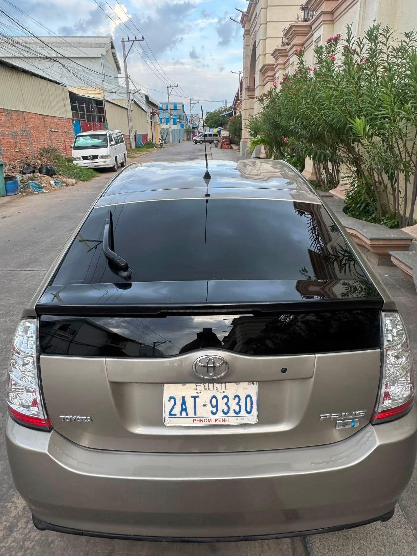 Toyota Prius ឆ្នាំ​2006 Full ទឹក​មាស​
