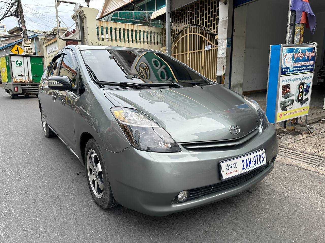 Prius 04 
