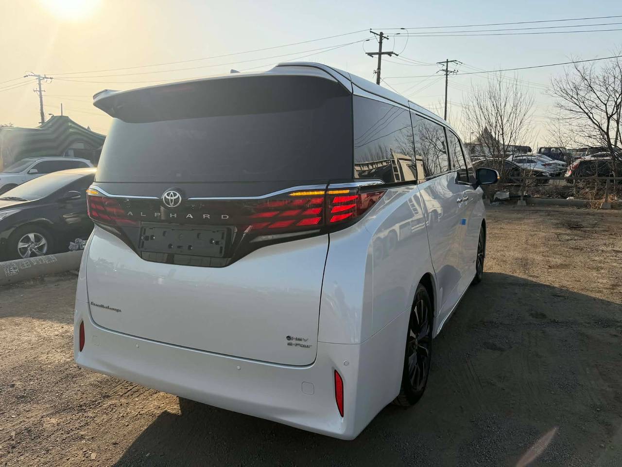Toyota Alphard 2024 Executive / Z (Full Option)