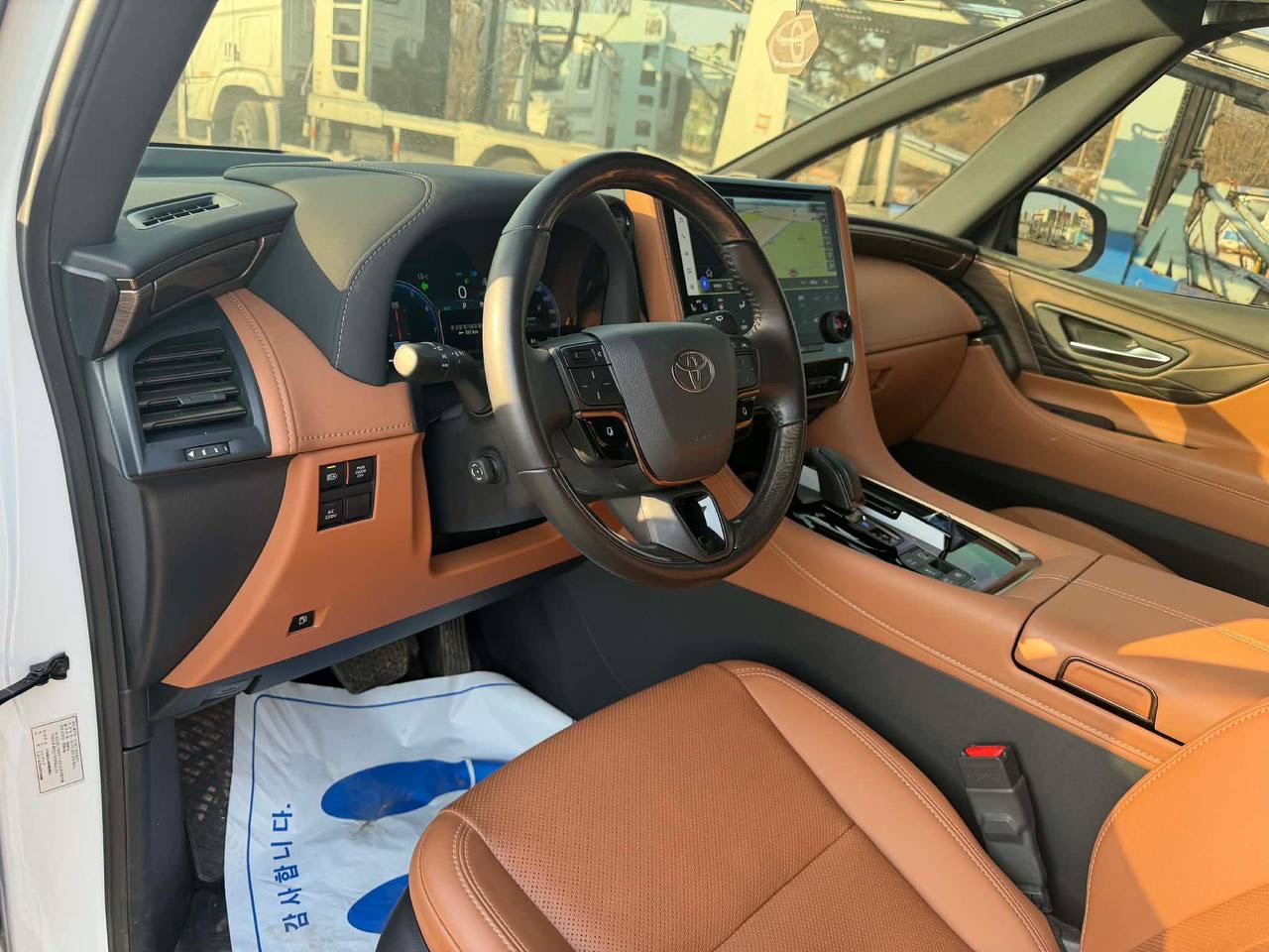 Toyota Alphard 2024 Executive / Z (Full Option)