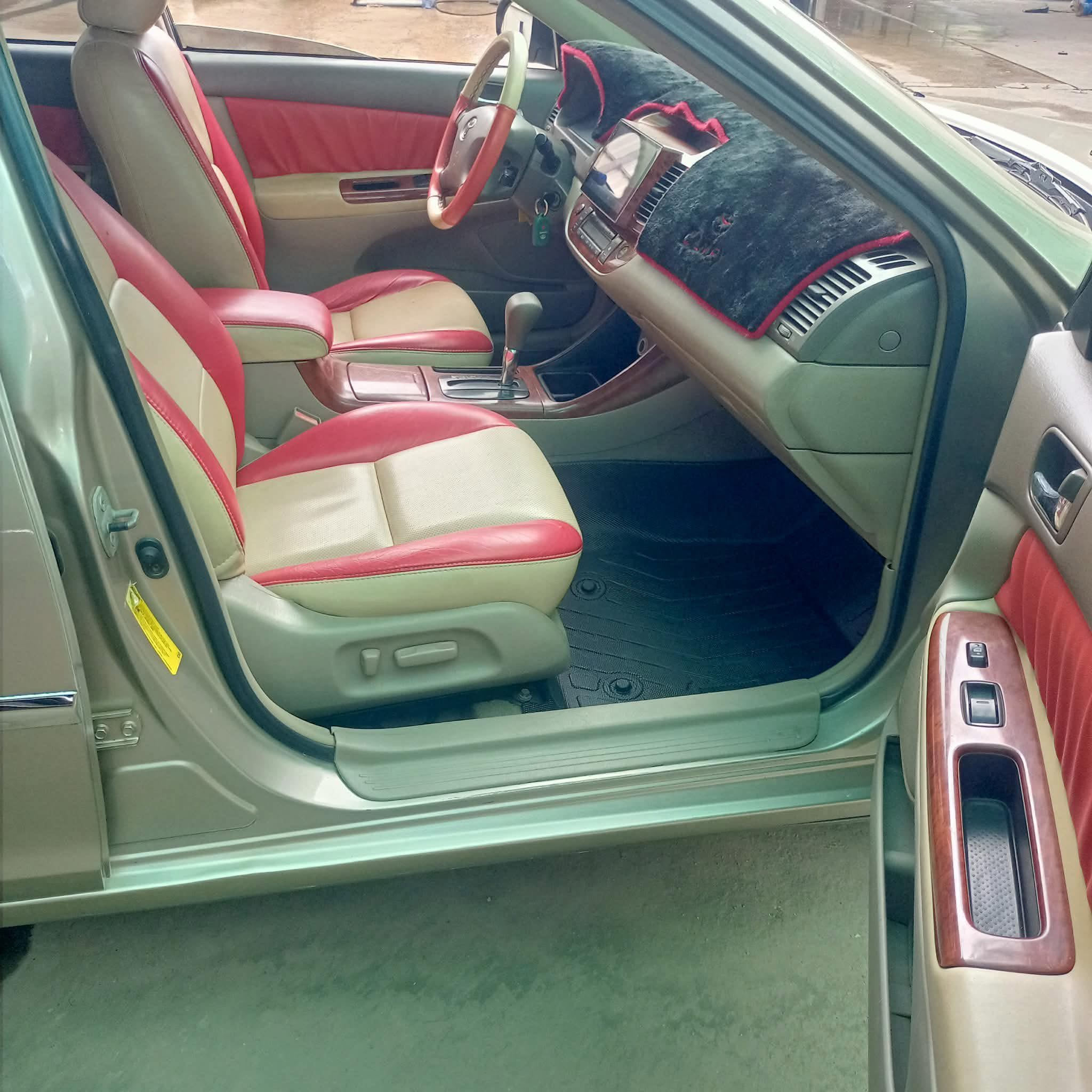 Toyota Camry 2002 xle Full Option 