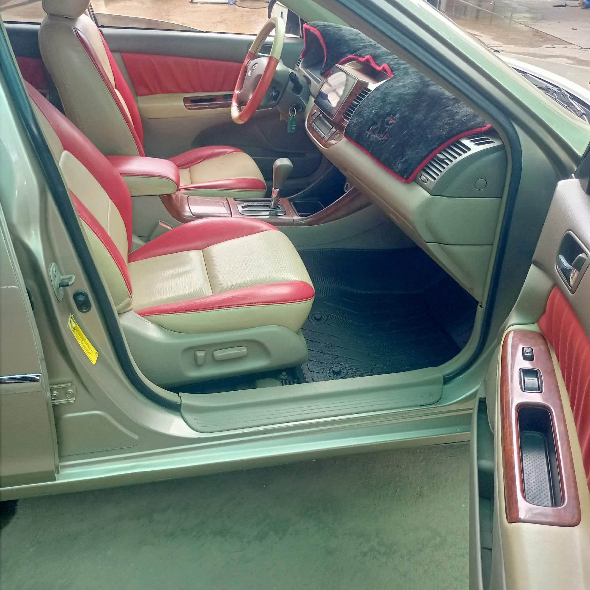 Camry 2002 XLE FULL OPTION 