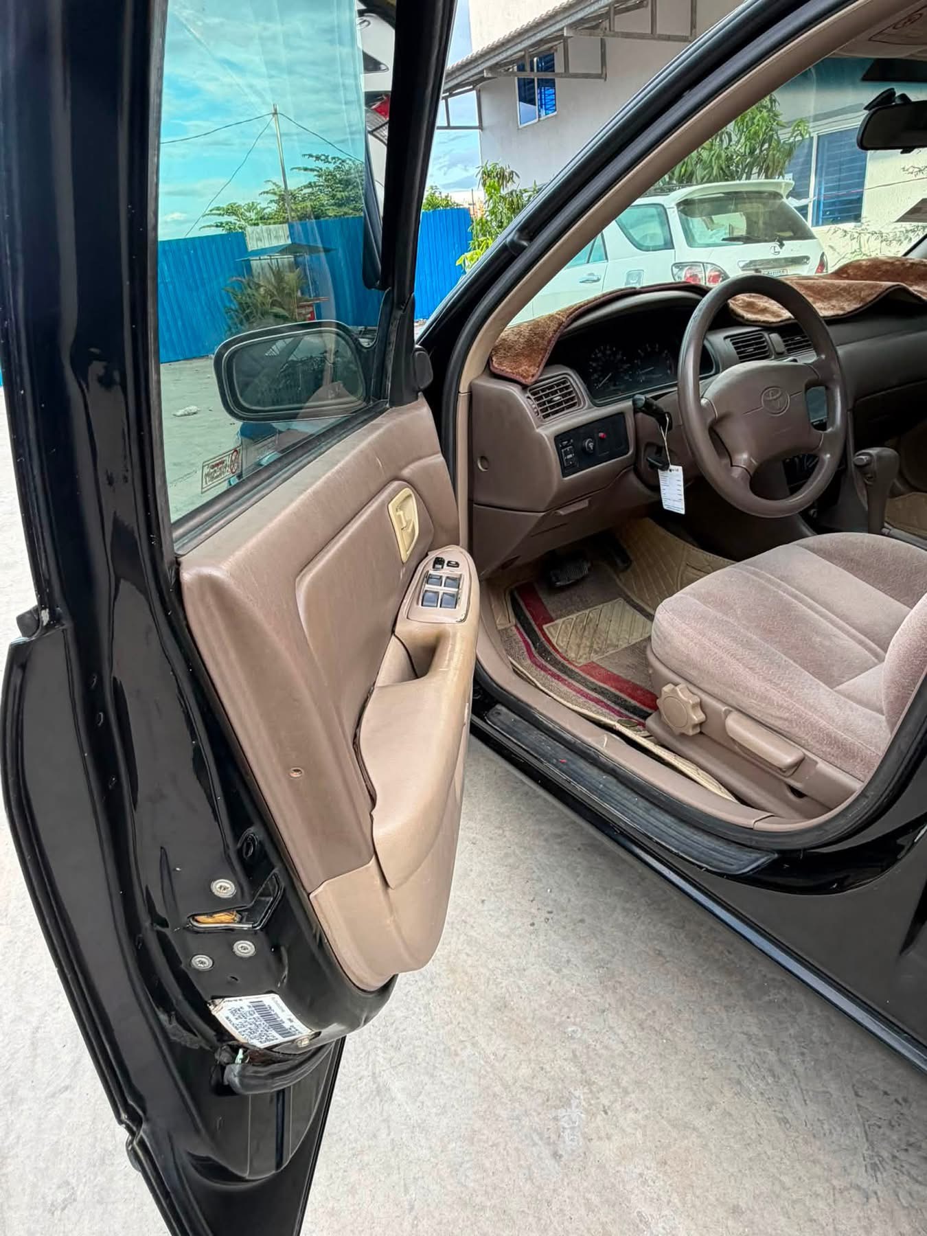 Camry 1997 abs ពណ៍ខ្មៅ ឡានស្អាត
