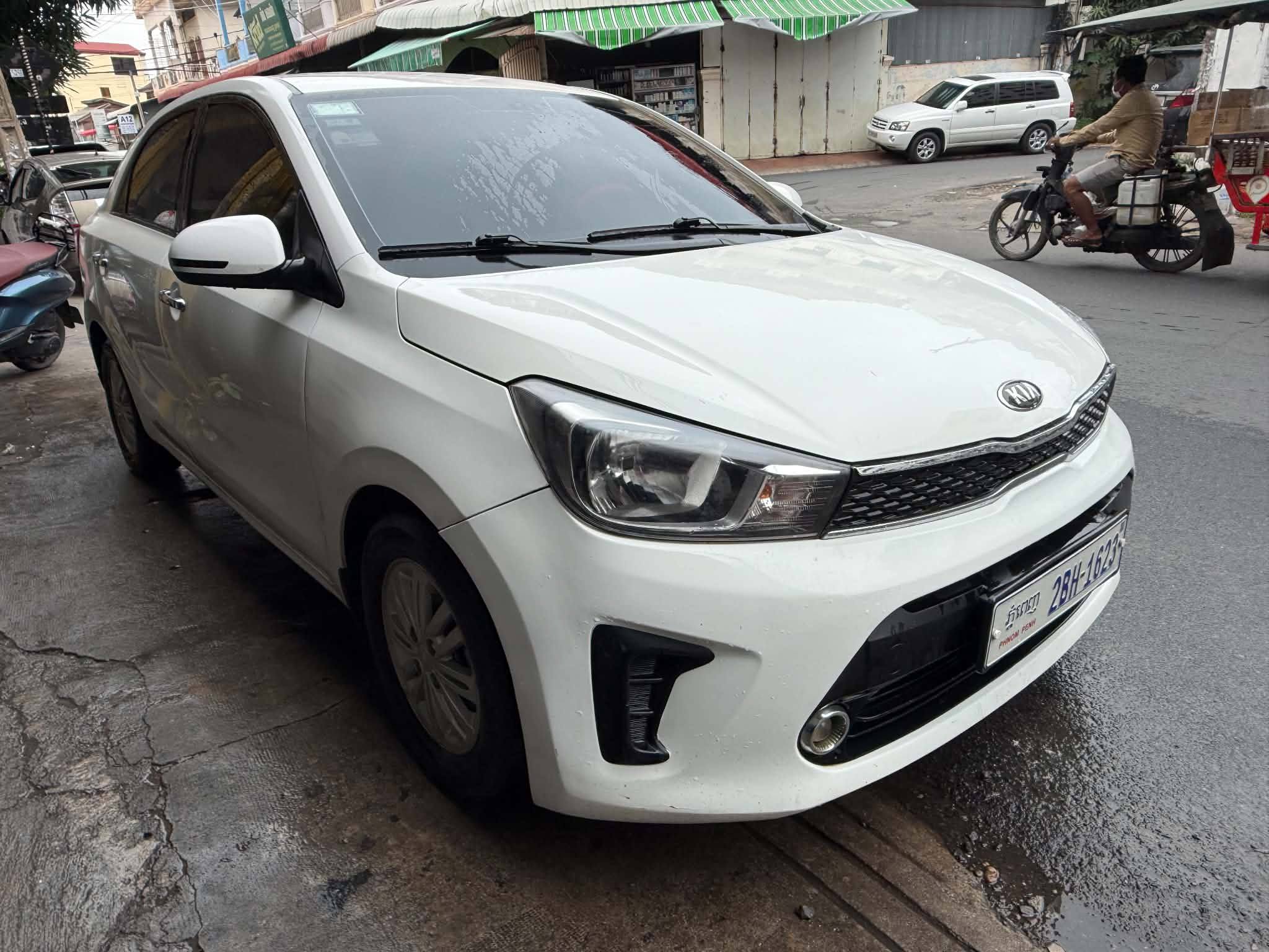 Kia Soluto 2021