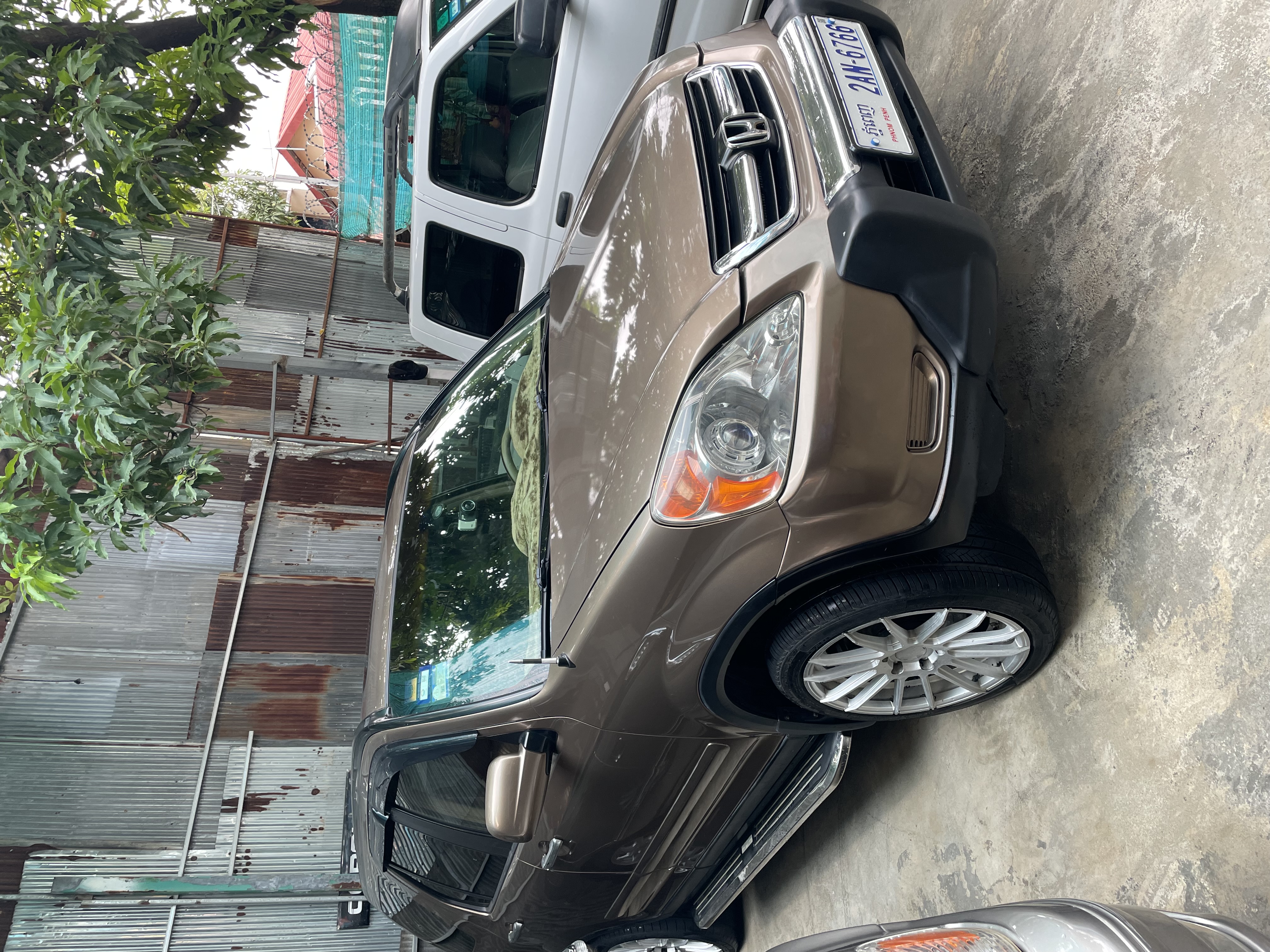 Honda CRV 2002 ពណ៍មាស