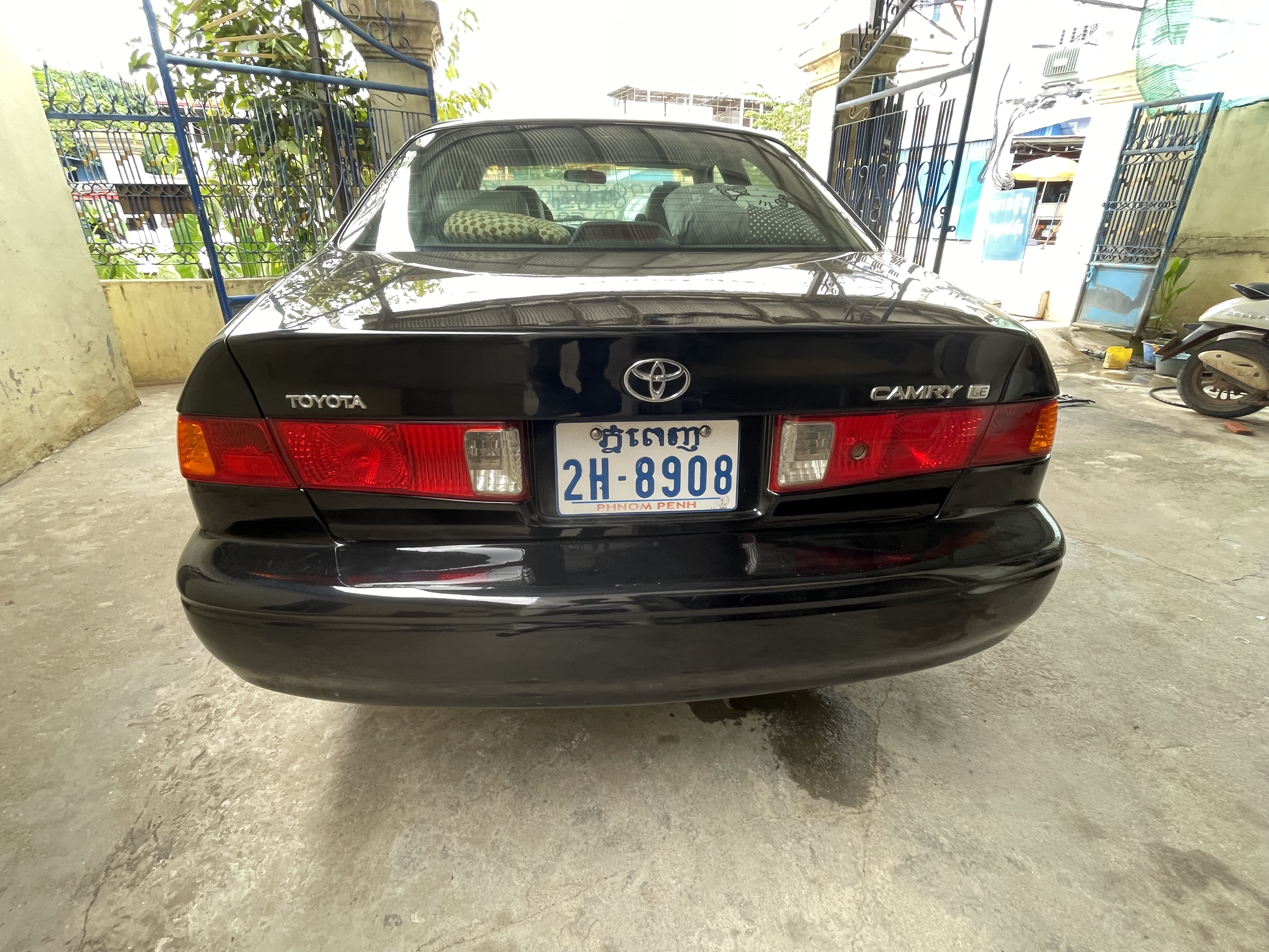 Camry ឆ្លាម 99 ពណ៍ខ្មៅ ឡានស្អាត