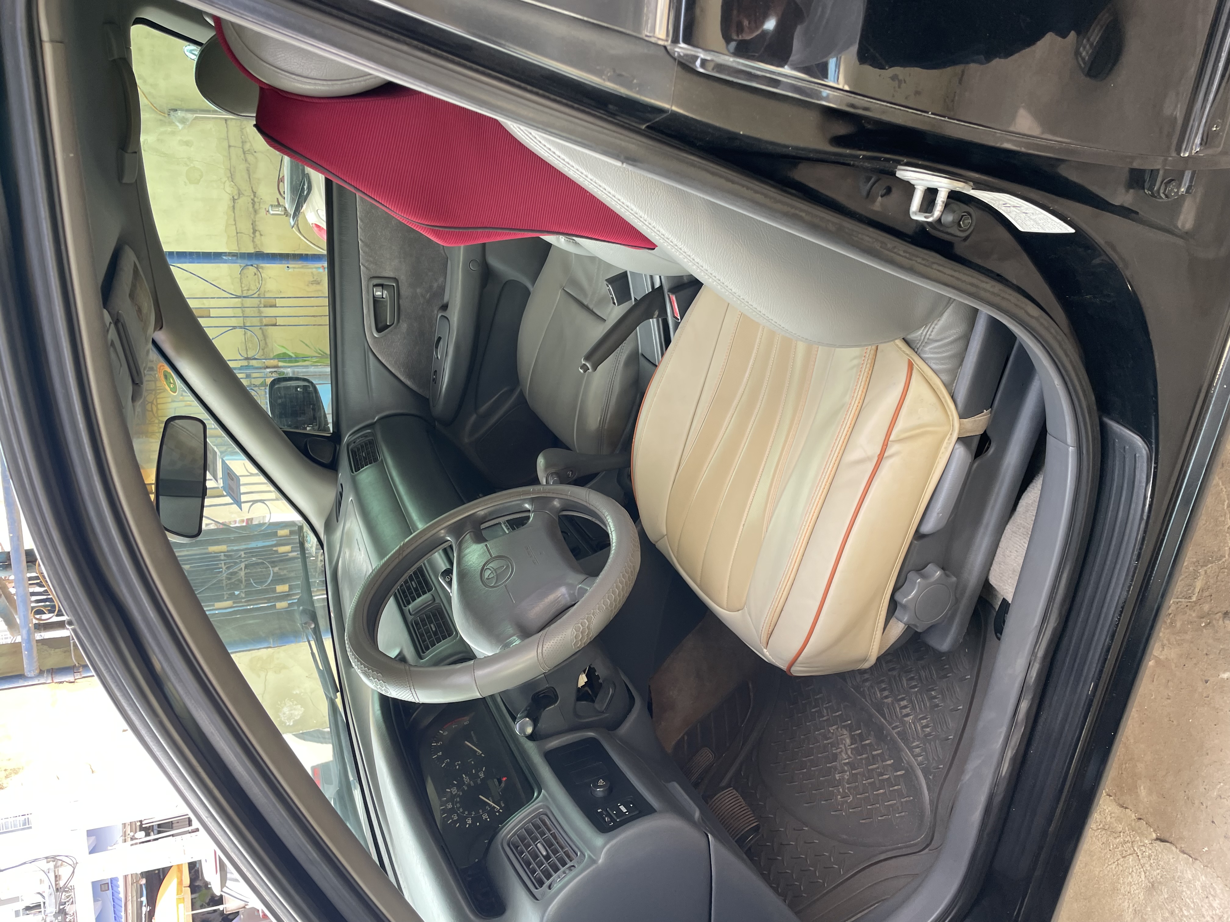 Camry ឆ្លាម 99 ពណ៍ខ្មៅ ឡានស្អាត