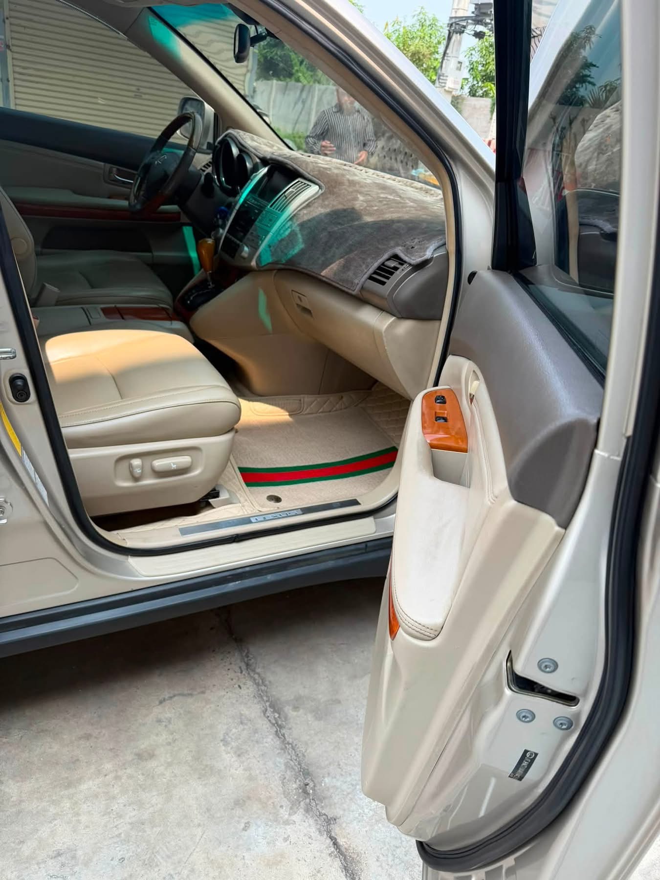 Lexus Rx 330 2004 Full Option P2
