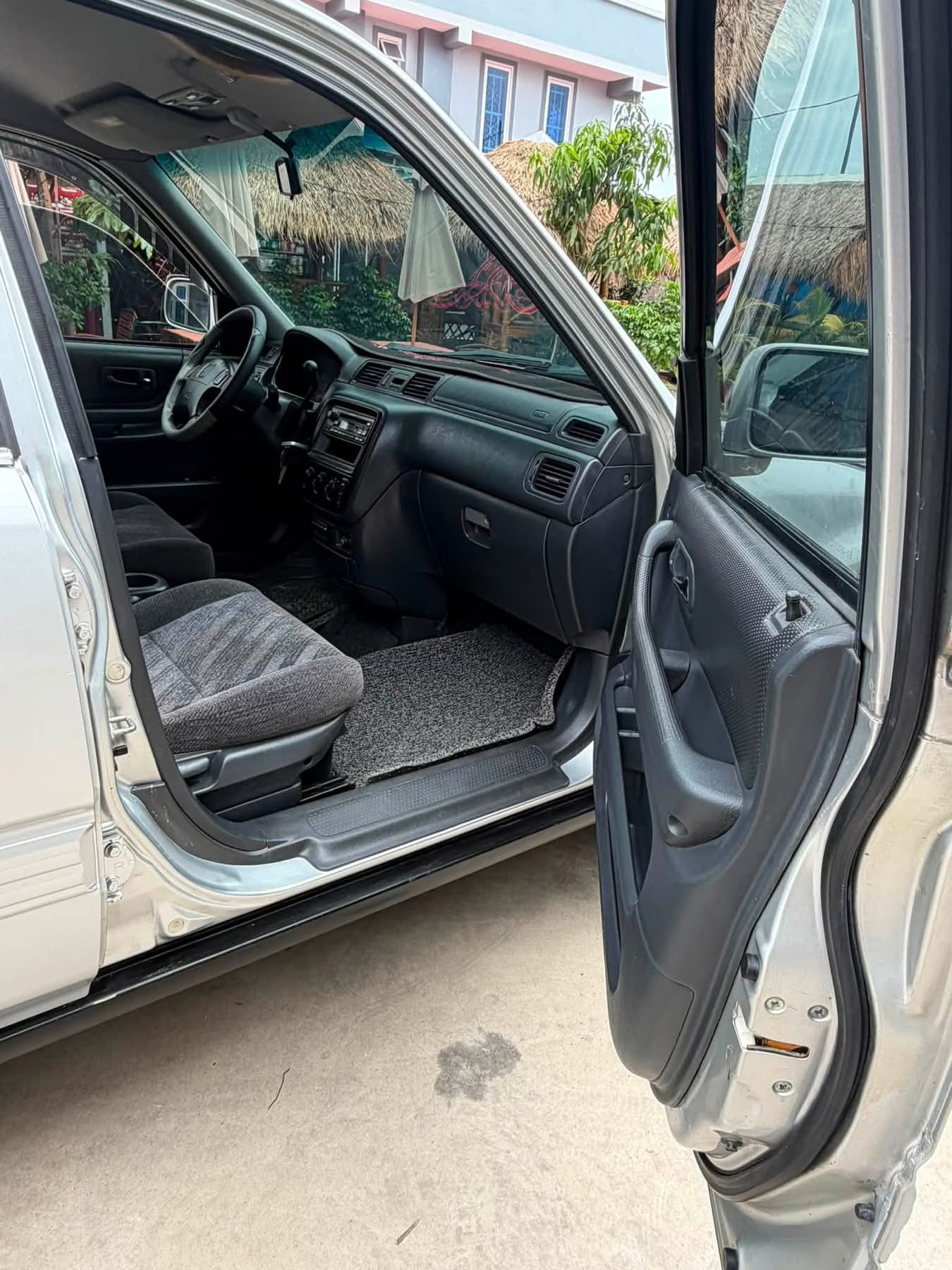លក់ CRV ឆ្នាំ 1999 ទឹកប្រាក់ ឡានស្អាត