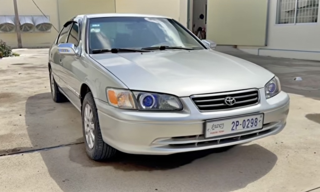 Camry 2000 Le abs កៅអីចុច ថ្មីណាស់