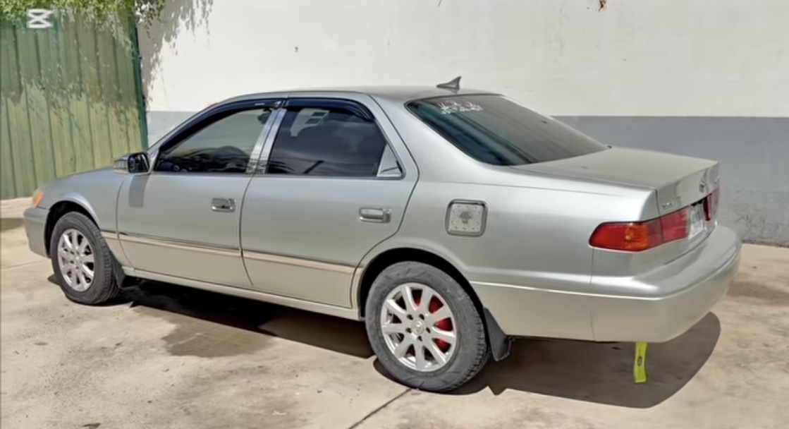Camry 2000 Le abs កៅអីចុច ថ្មីណាស់
