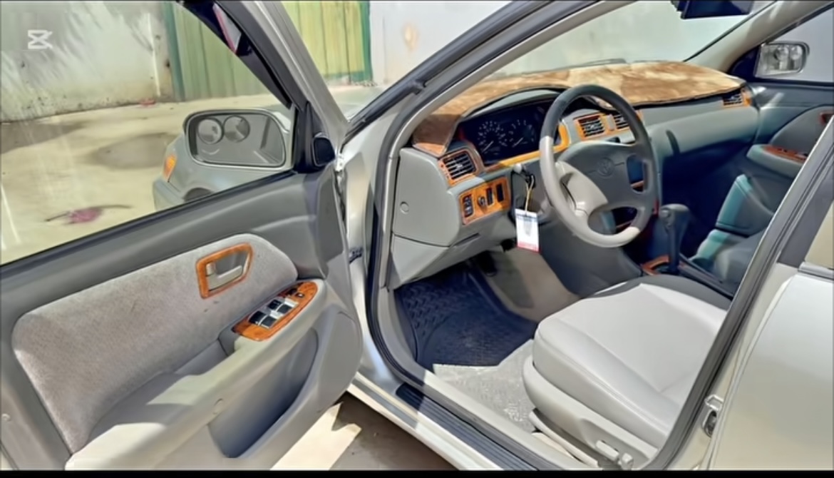 Camry Le 2000 abs ពណ៍ប្រាក់ ឡានស្អាត