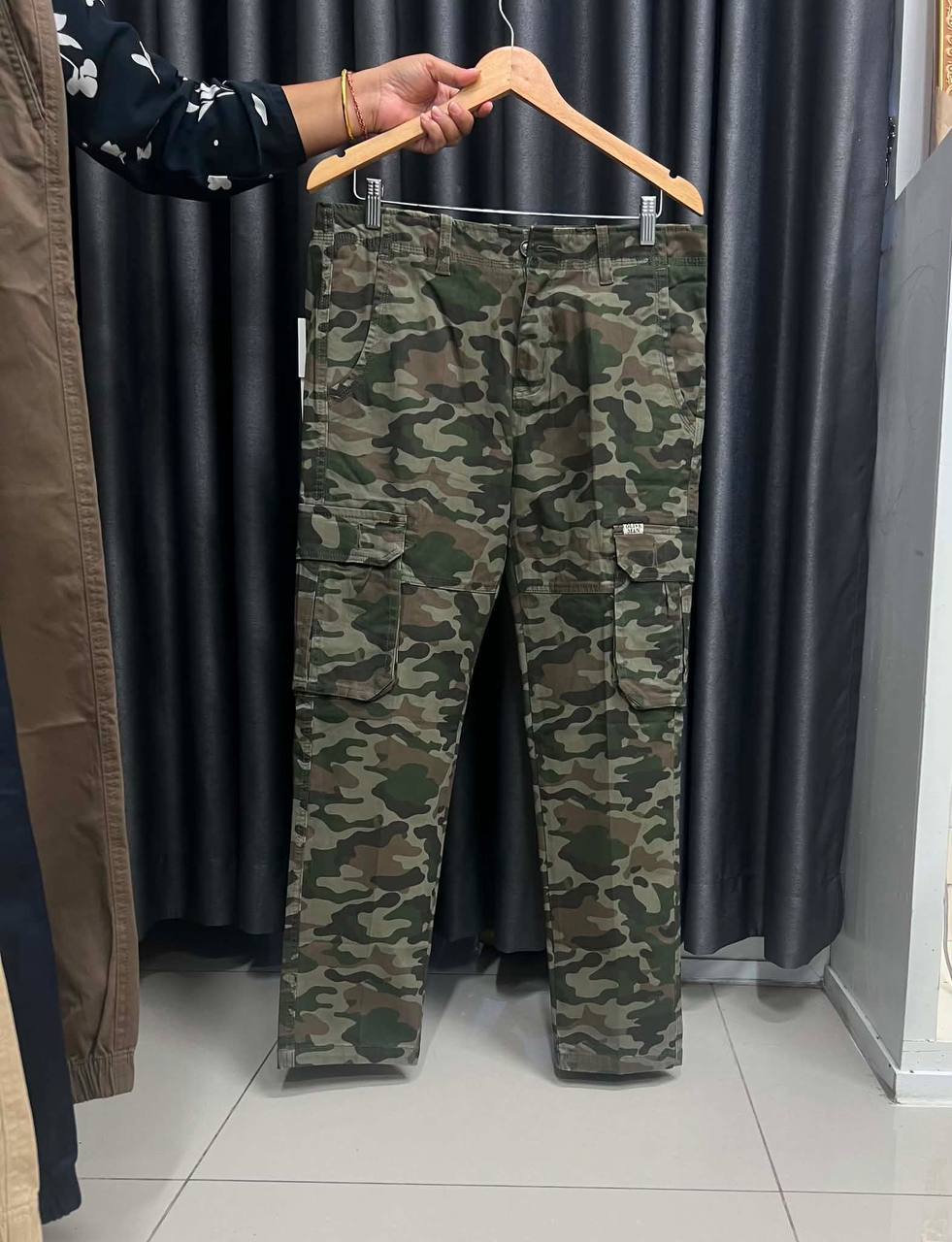 ខោហោប៉ៅ ៦ និងហោប៉ៅ៤