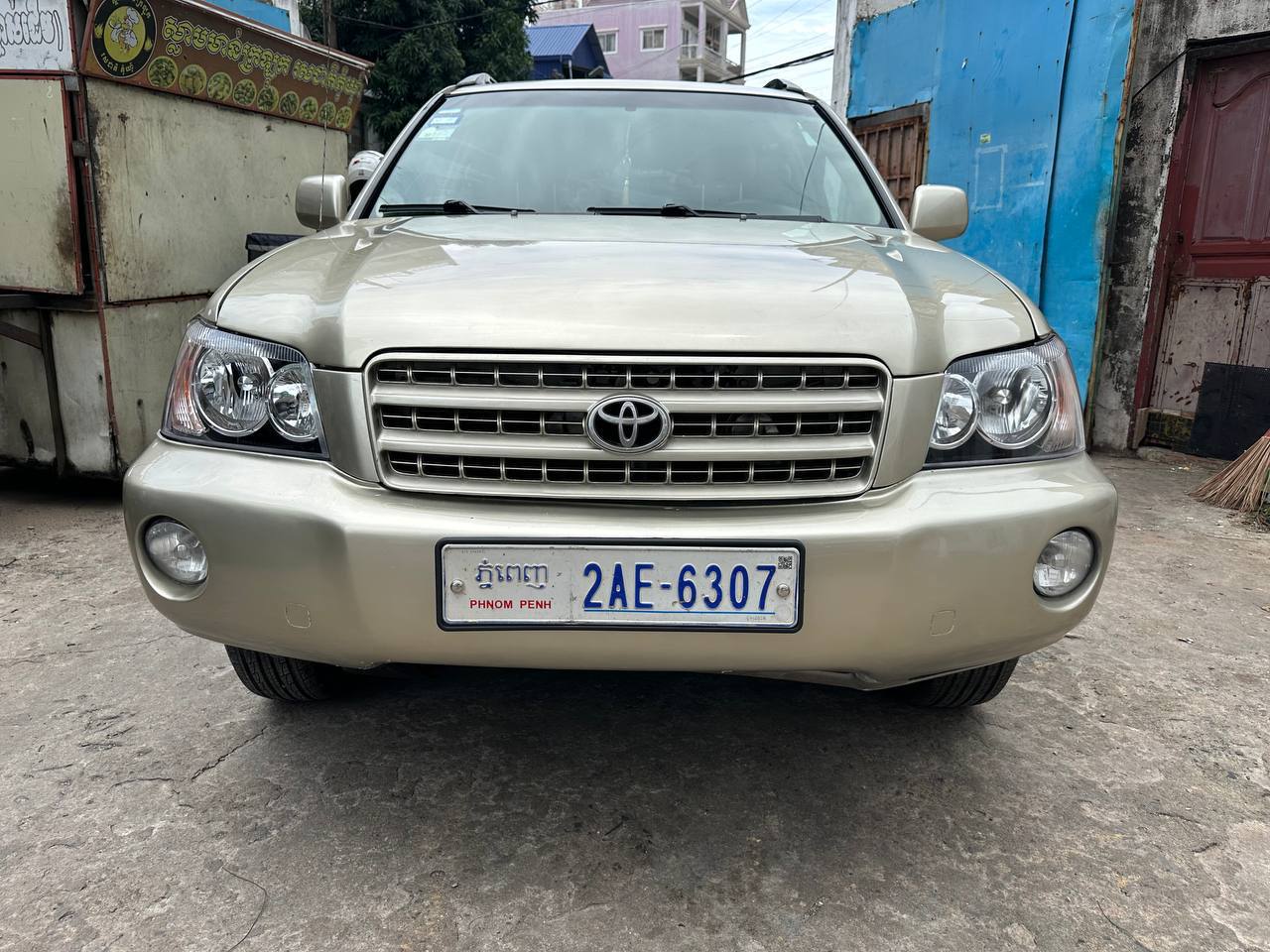 Toyota High Lander 01 V6 P1