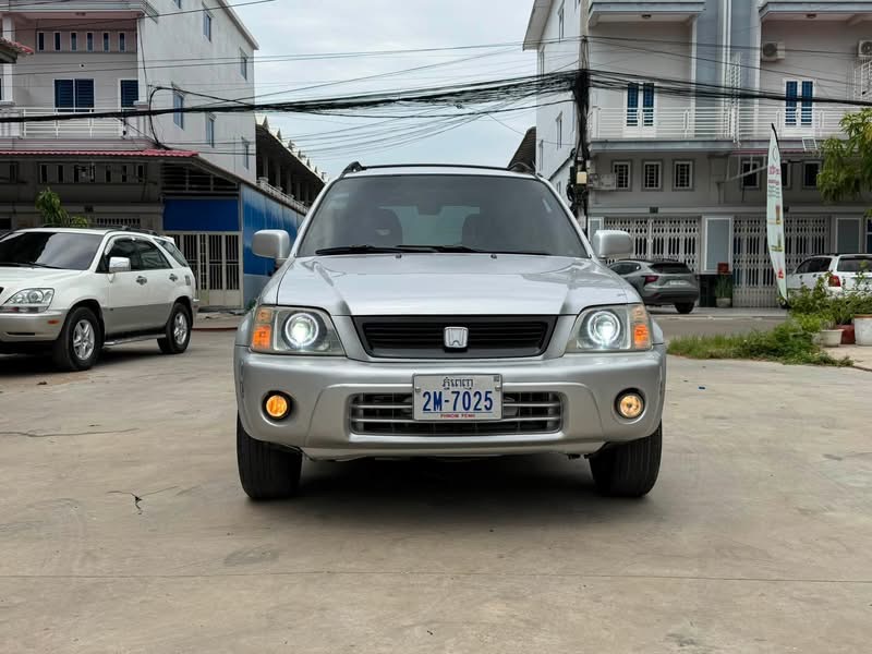 Honda CRV ឆ្នាំ 99 ប៉ុង sទឹកប្រាក់