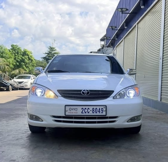 Camry 2003 Le abs រៀបចំហើយស្អាត